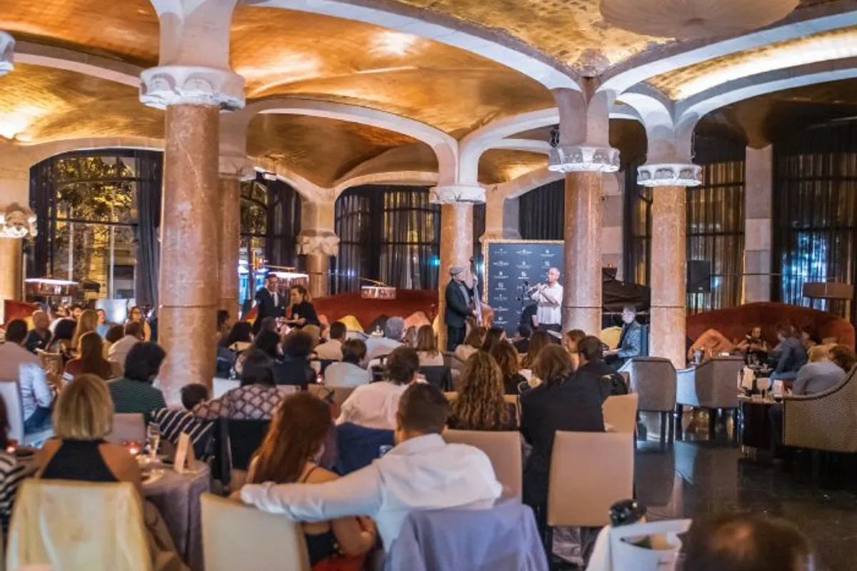 Café Vienés con jazz
