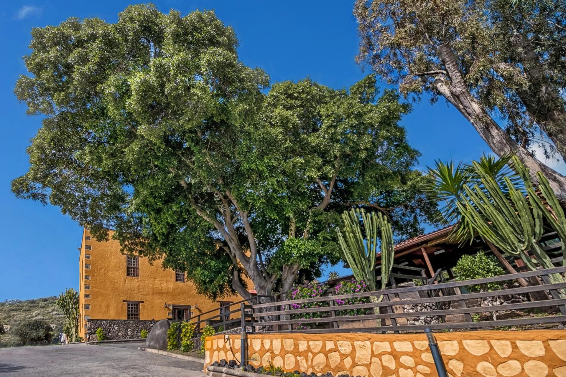 Hotel Rural Maipez