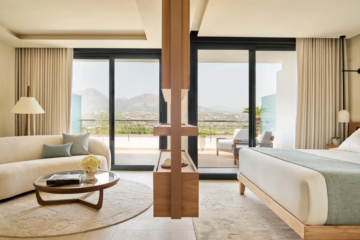 Deluxe Suite