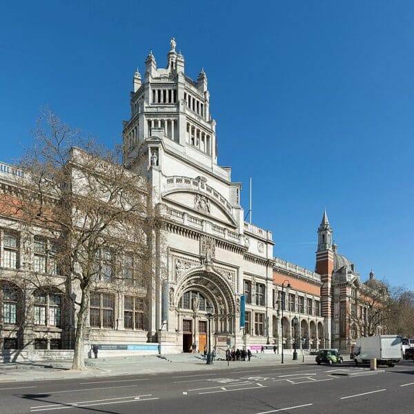 Victoria and Albert Museum: Un Viaje a Través del Arte y la Cultura