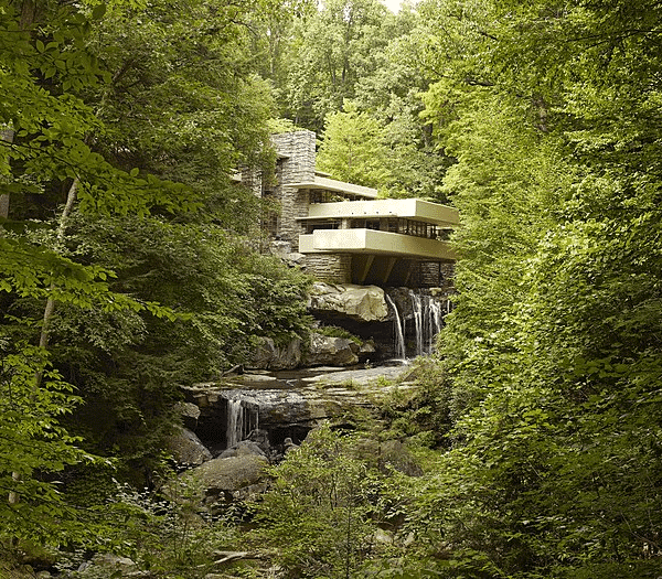 Fallingwater: Una Obra Maestra de la Arquitectura en Armonía con la Naturaleza