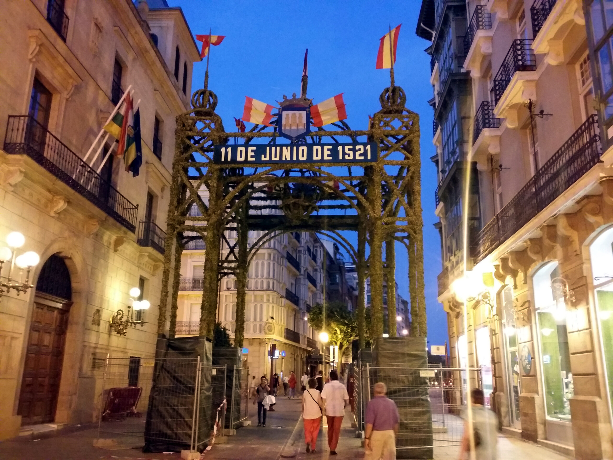 Arco San Bernabe 2015.jpg