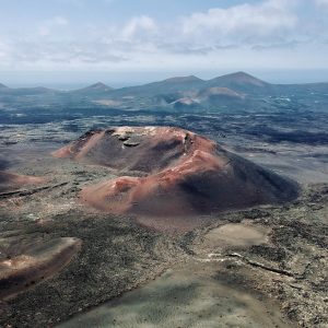Scenic view in Lanzarote . Autor: Leon Rohrwild. Fuente: Unsplash.
